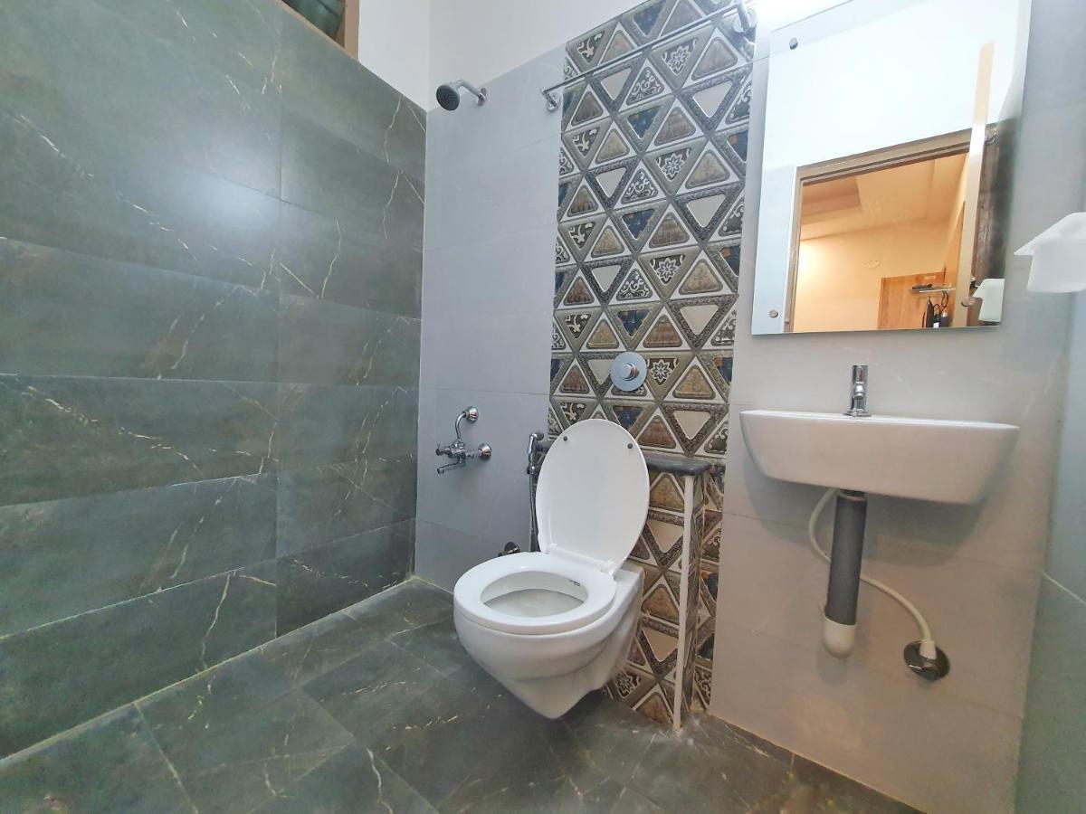 Stay Court - Business Class Hotel - Near Central Railway Station Chennai Eksteriør billede