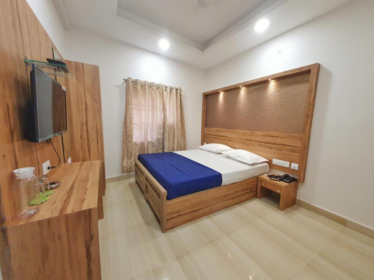 Stay Court - Business Class Hotel - Near Central Railway Station Chennai Eksteriør billede