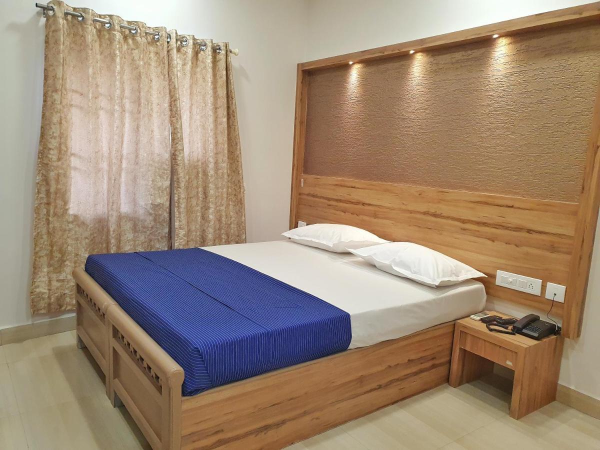 Stay Court - Business Class Hotel - Near Central Railway Station Chennai Eksteriør billede