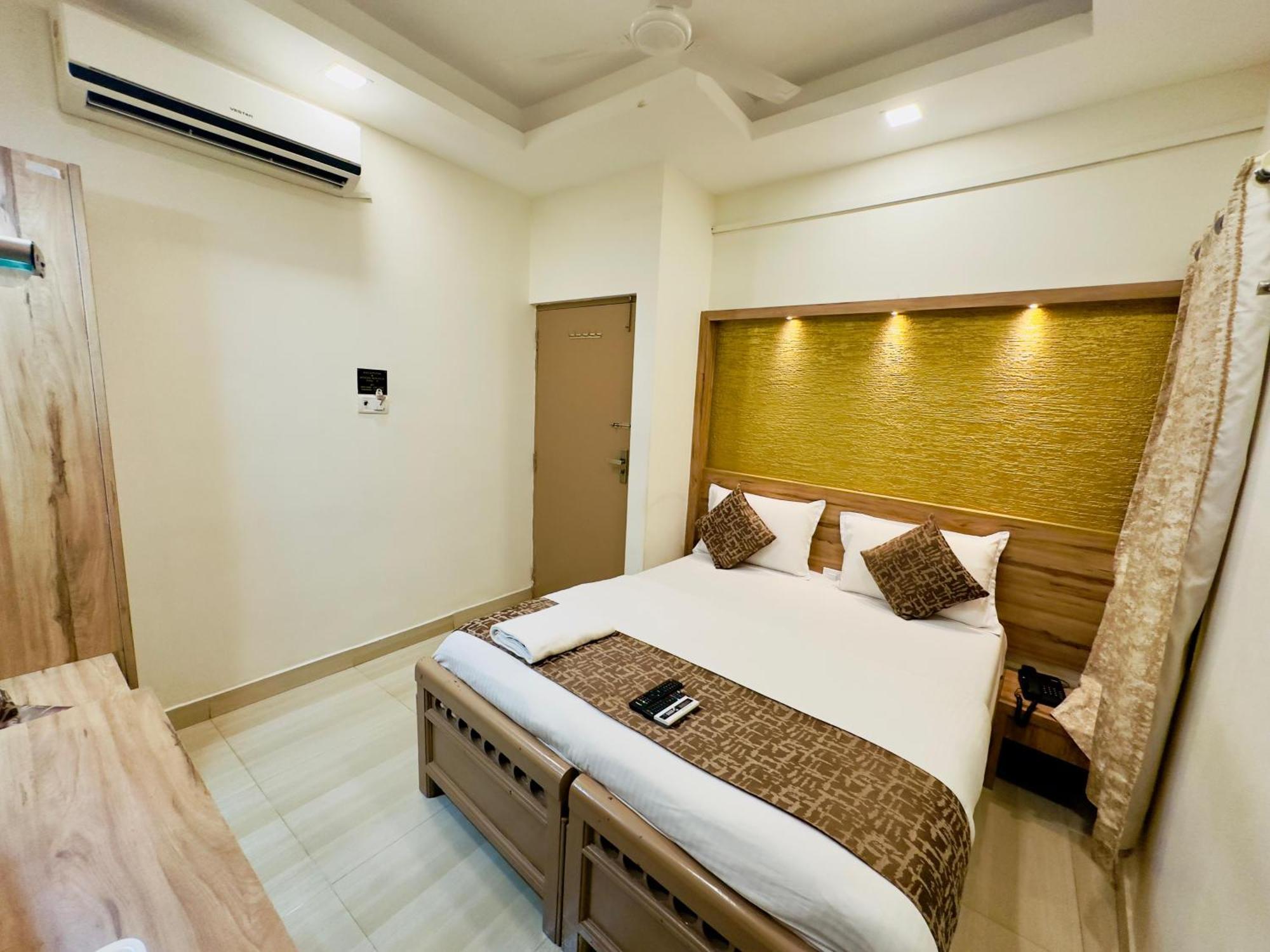 Stay Court - Business Class Hotel - Near Central Railway Station Chennai Eksteriør billede