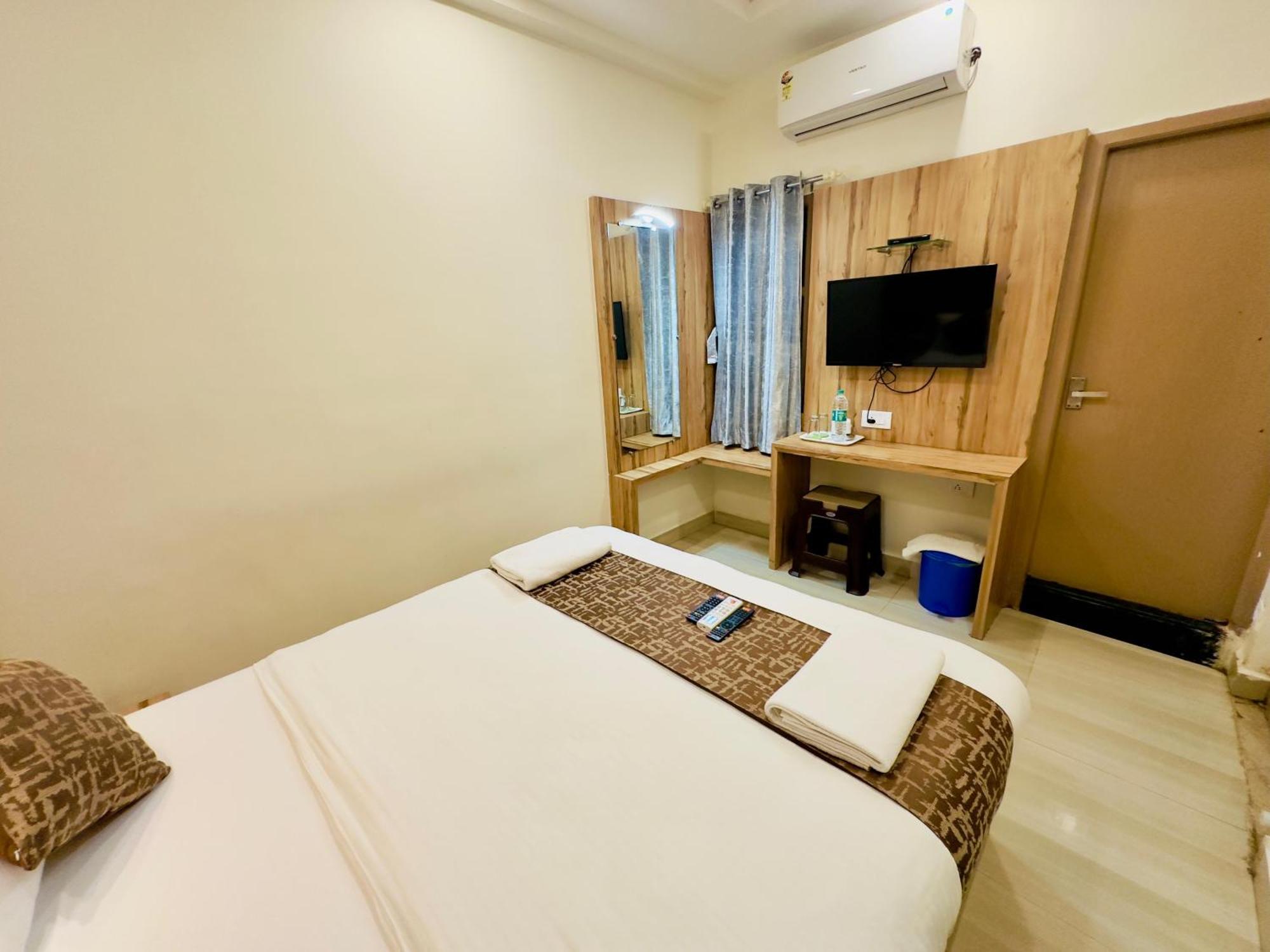 Stay Court - Business Class Hotel - Near Central Railway Station Chennai Eksteriør billede
